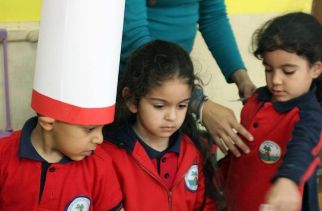 KG 1 A&B - I Sell, "Role Play" Activity