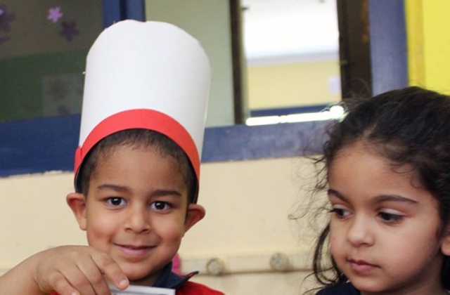 KG 1 A&B - I Sell, "Role Play" Activity