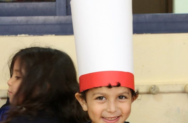 KG 1 A&B - I Sell, "Role Play" Activity