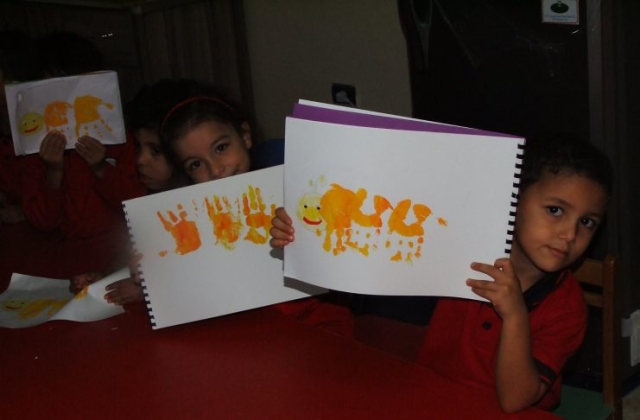 I.S.K. American Division - Art activity KG1A