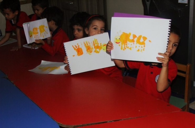 I.S.K. American Division - Art activity KG1A