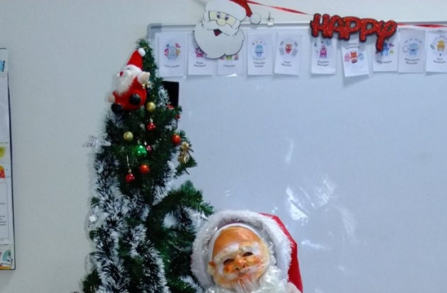 ISK | American Division | Santa's visit - Grade 2 | 2019-2020