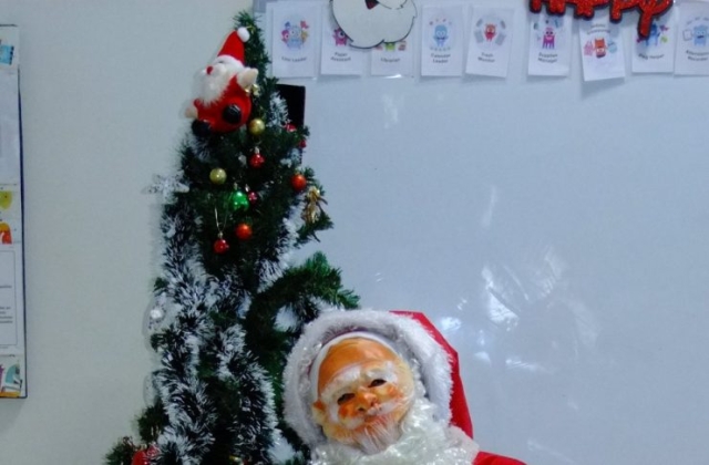 ISK | American Division | Santa's visit - Grade 2 | 2019-2020