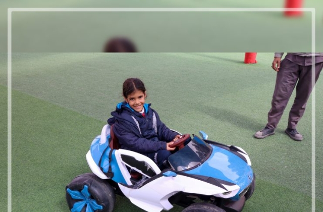 I.S.K | American Division | Students having fun riding the cars KG 2 | 2022-2023