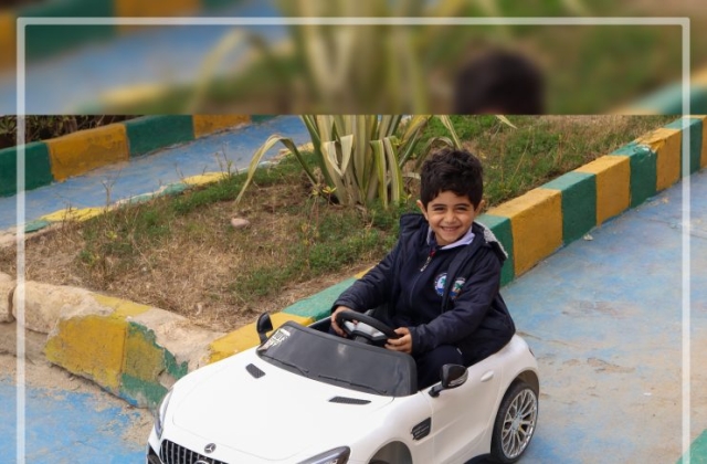 I.S.K | American Division | "Students having fun riding the cars" KG 1A | 2022-2023 | 2022-2023