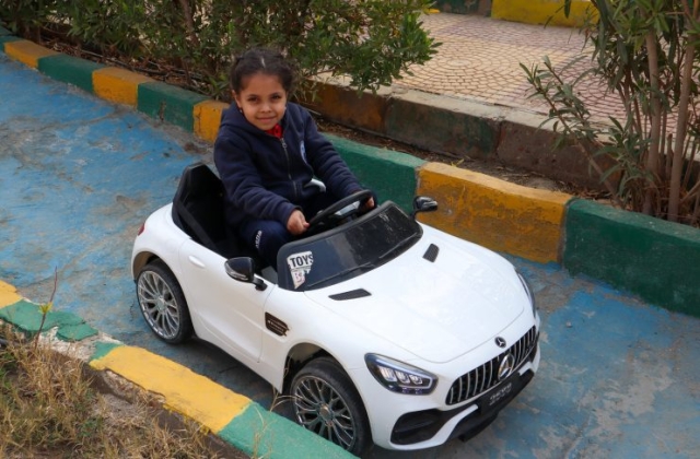 I.S.K | American Division | Students having fun riding the cars KG 2 | 2022-2023