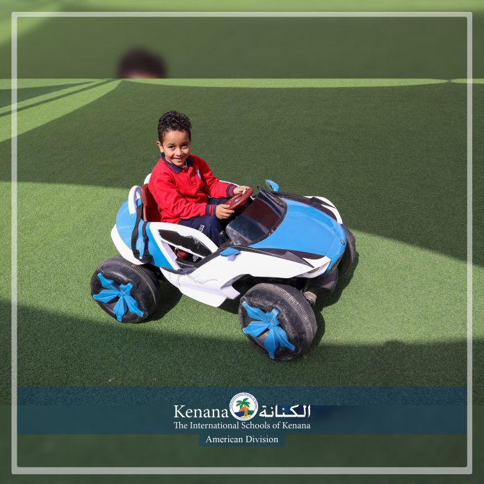 I.S.K | American Division | Students having fun riding the cars KG 2 | 2022-2023